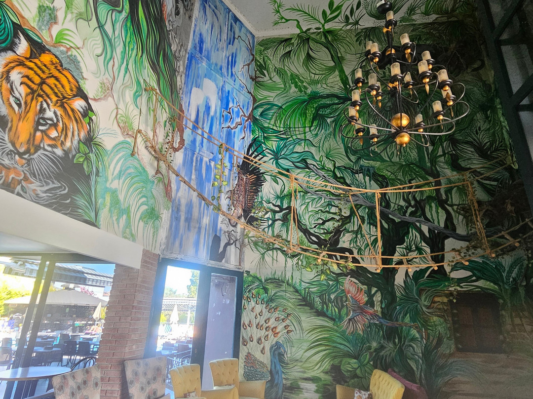 雷默酒店主图
