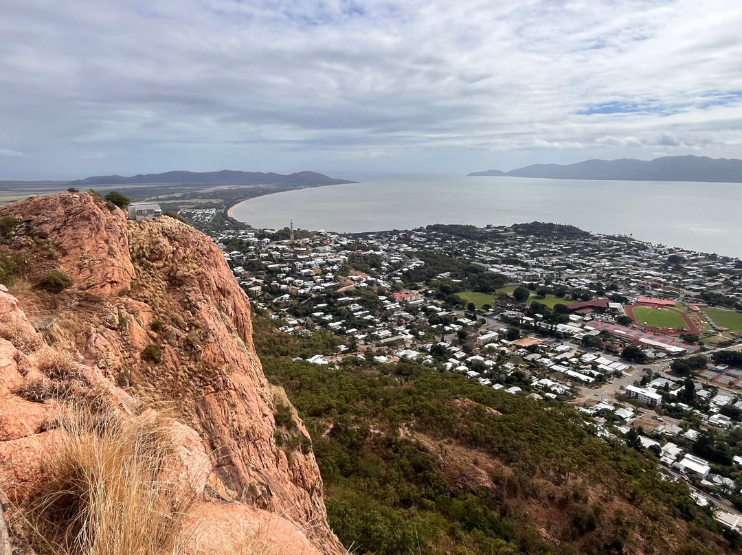 Castle Hill Lookout-汤斯维尔必去景点