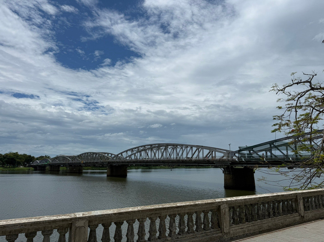 Truong Tien Bridge-顺化必去景点
