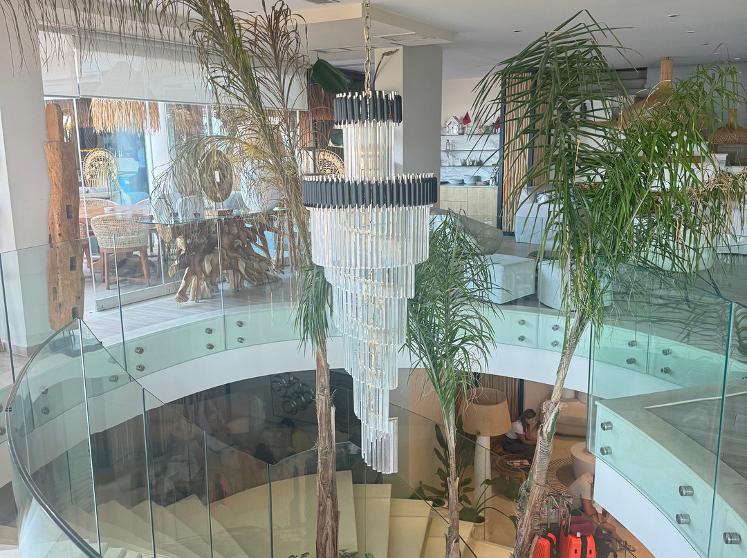 里贾纳布吕酒店主图