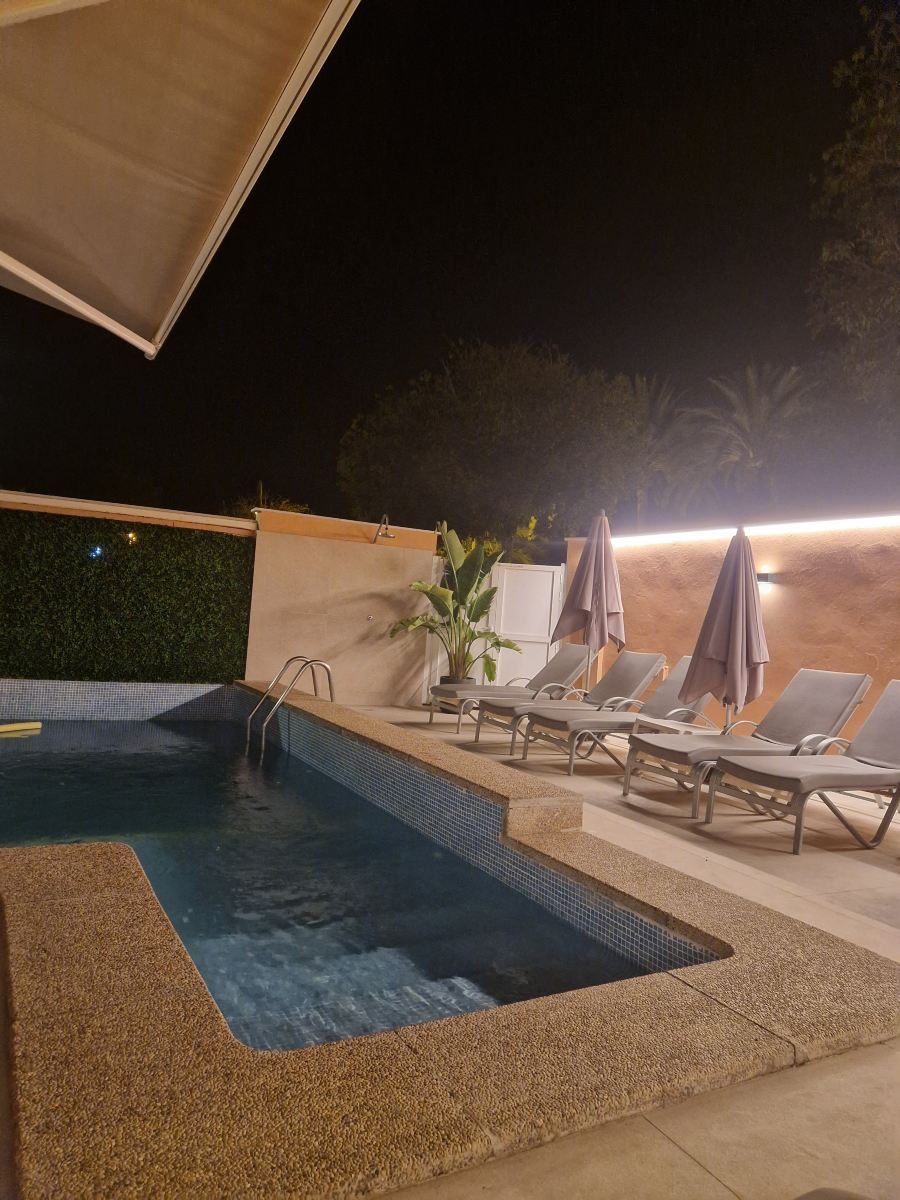 加巴达吉尔酒店-旅行者