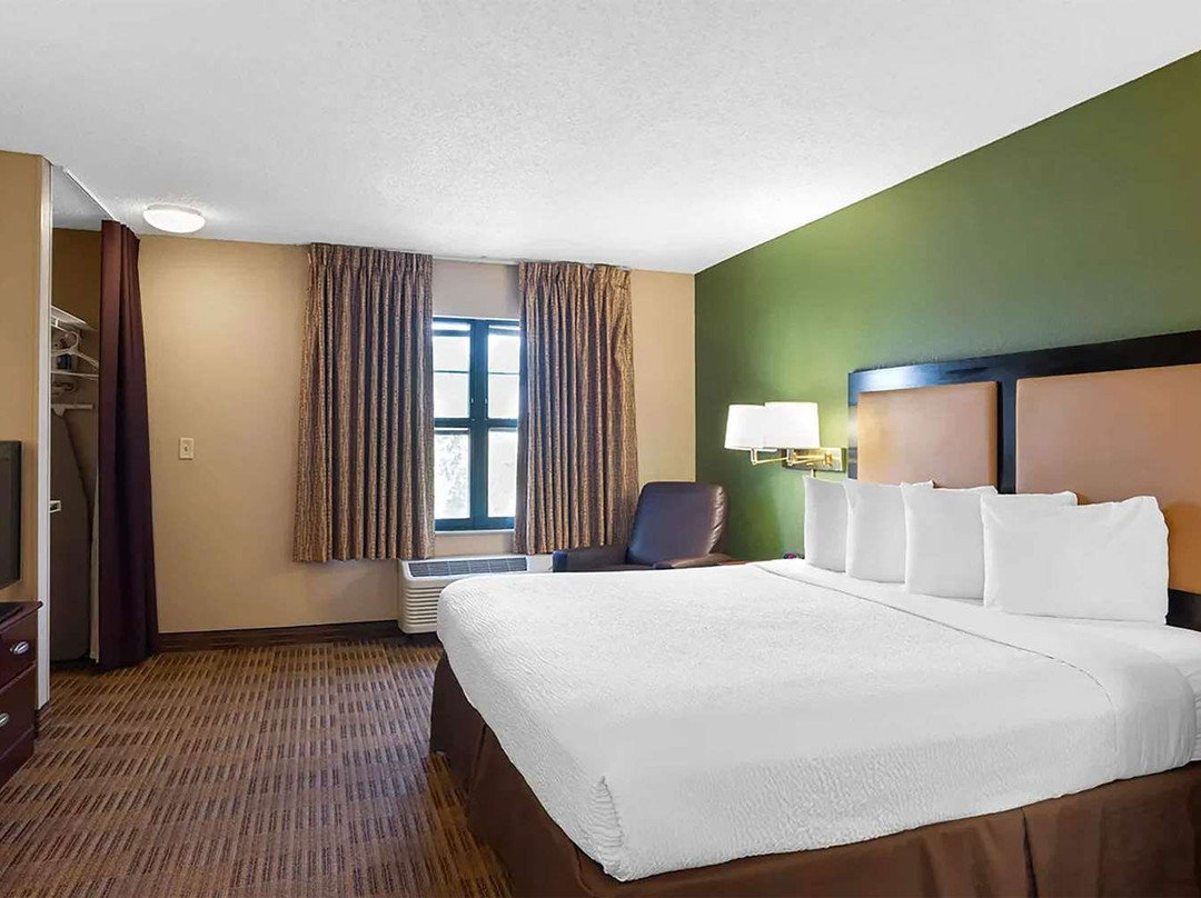 Baymont by Wyndham Auburn Hills South