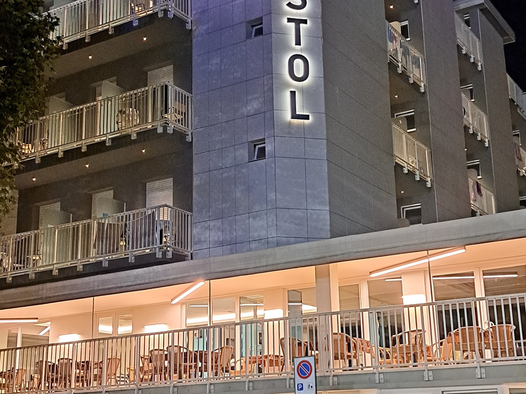 Hotel Bristol主图