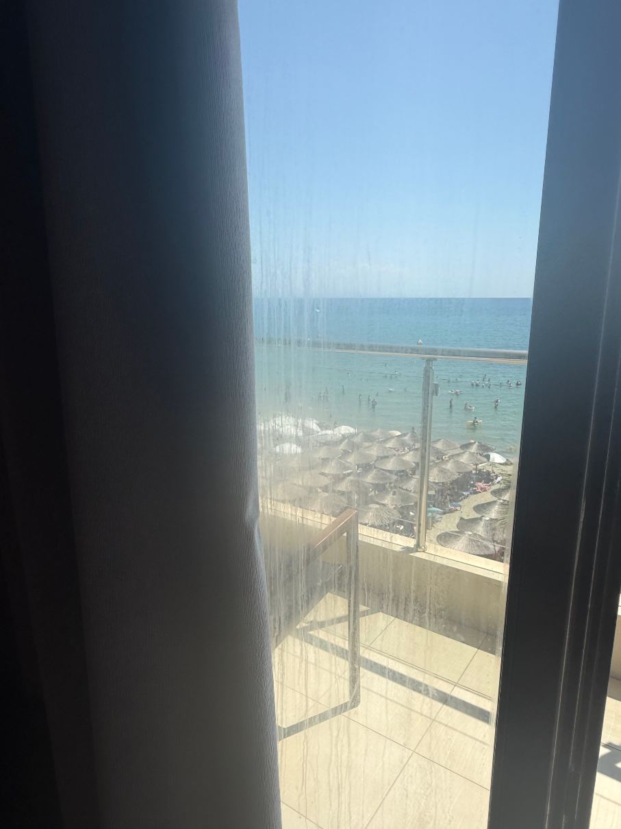米斯特拉尔酒店-旅行者