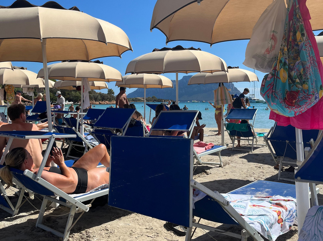 Porto Istana Beach-奥尔比亚必去景点