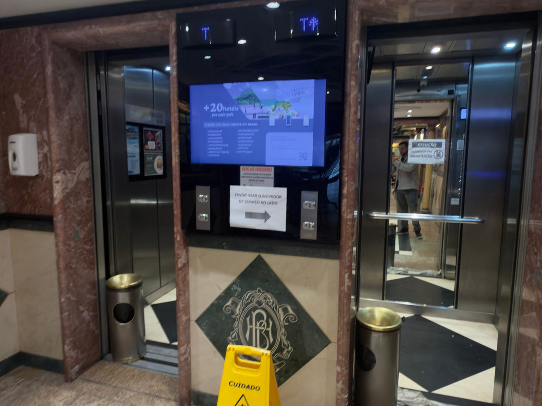 卡斯特罗伊泰帕瓦桑托斯温泉公园酒店主图