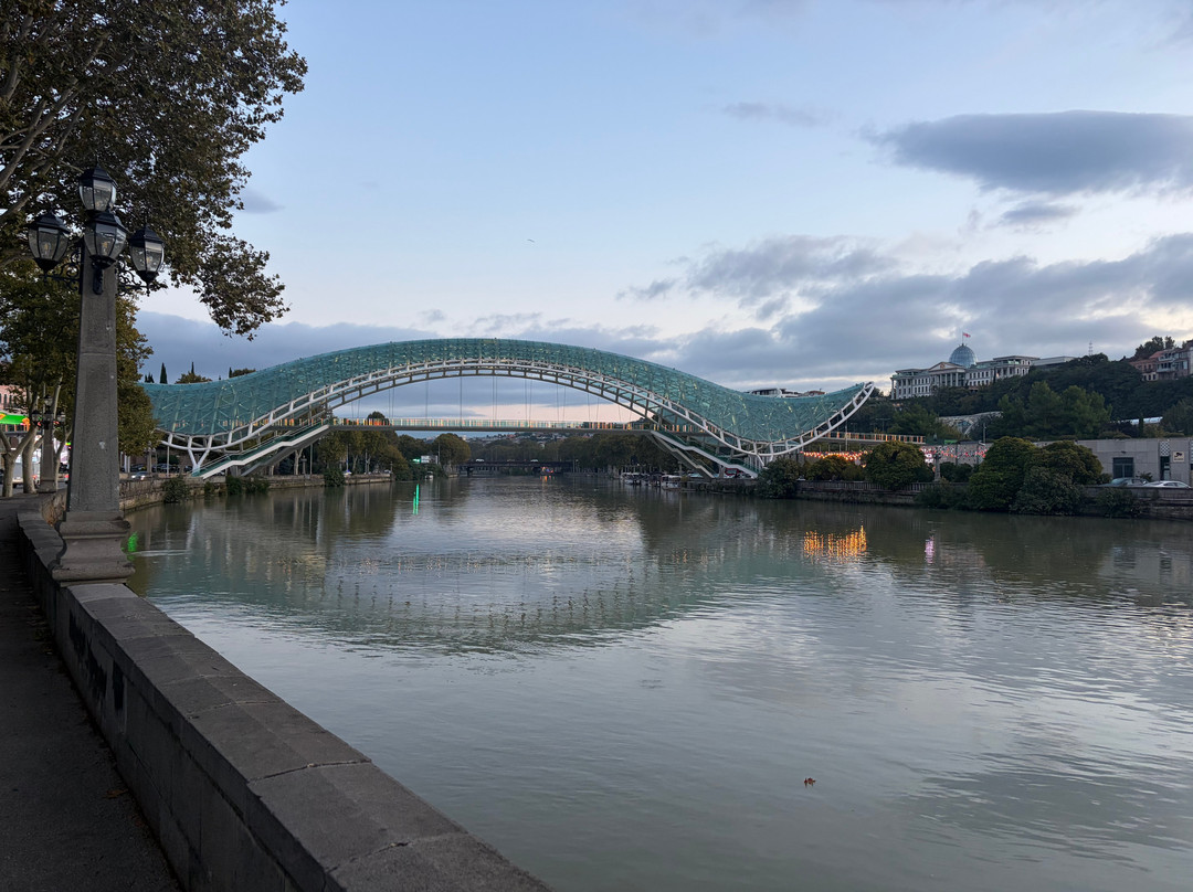 The Bridge of Peace-第比利斯必去景点