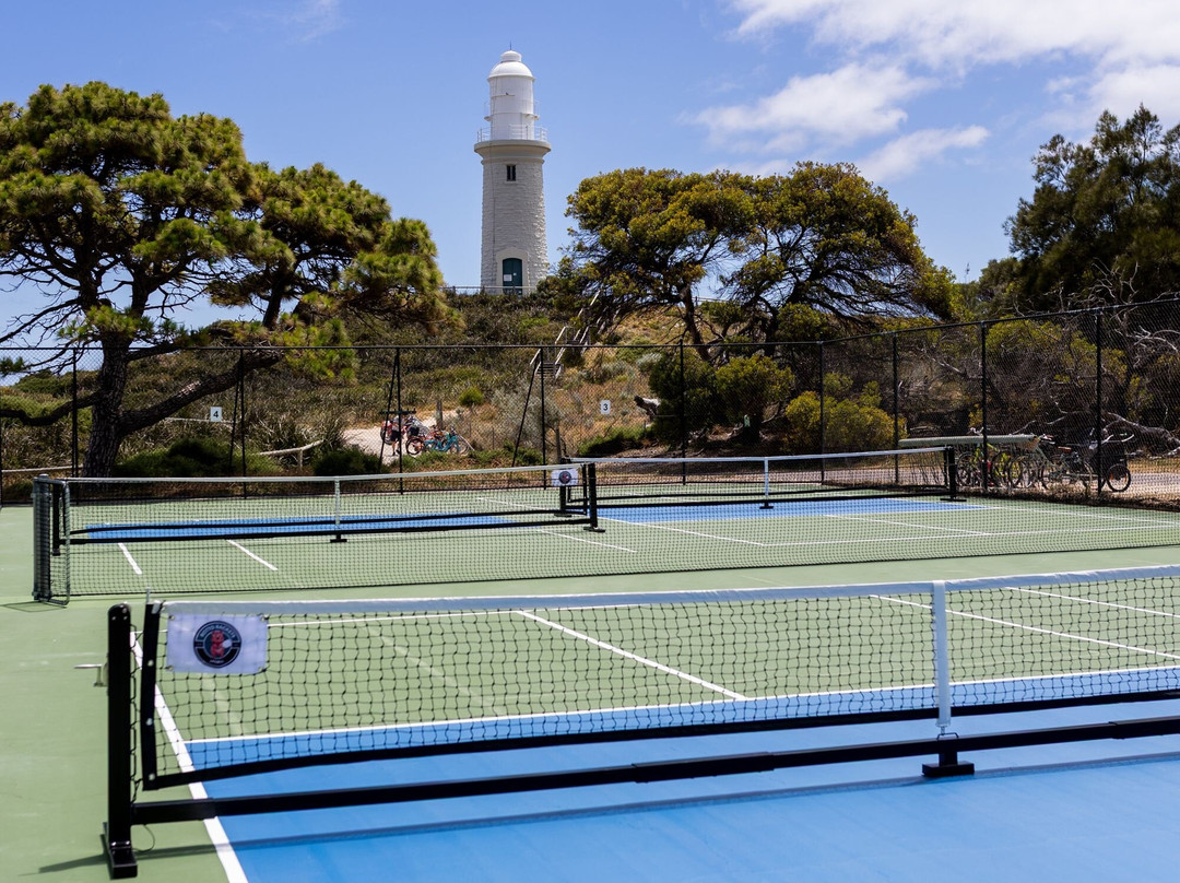 Rotto Rackets Sports-罗特尼斯岛必去景点