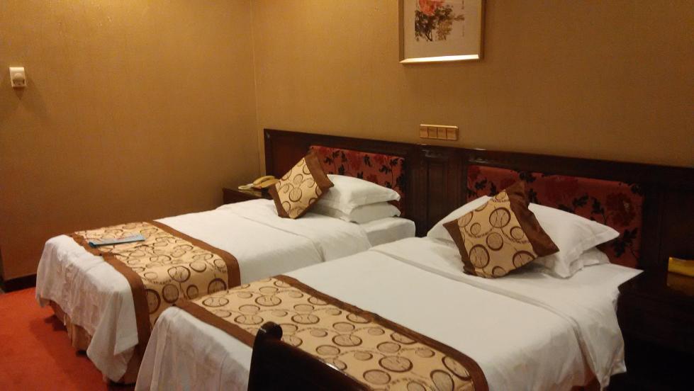 温州新业大酒店（五马街车站大道店）-客卧