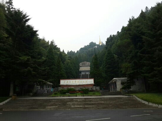 井冈山烈士陵园景点图片