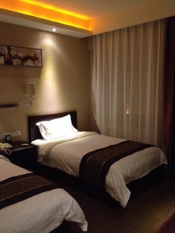 青岛星程精品会展中心店-客卧