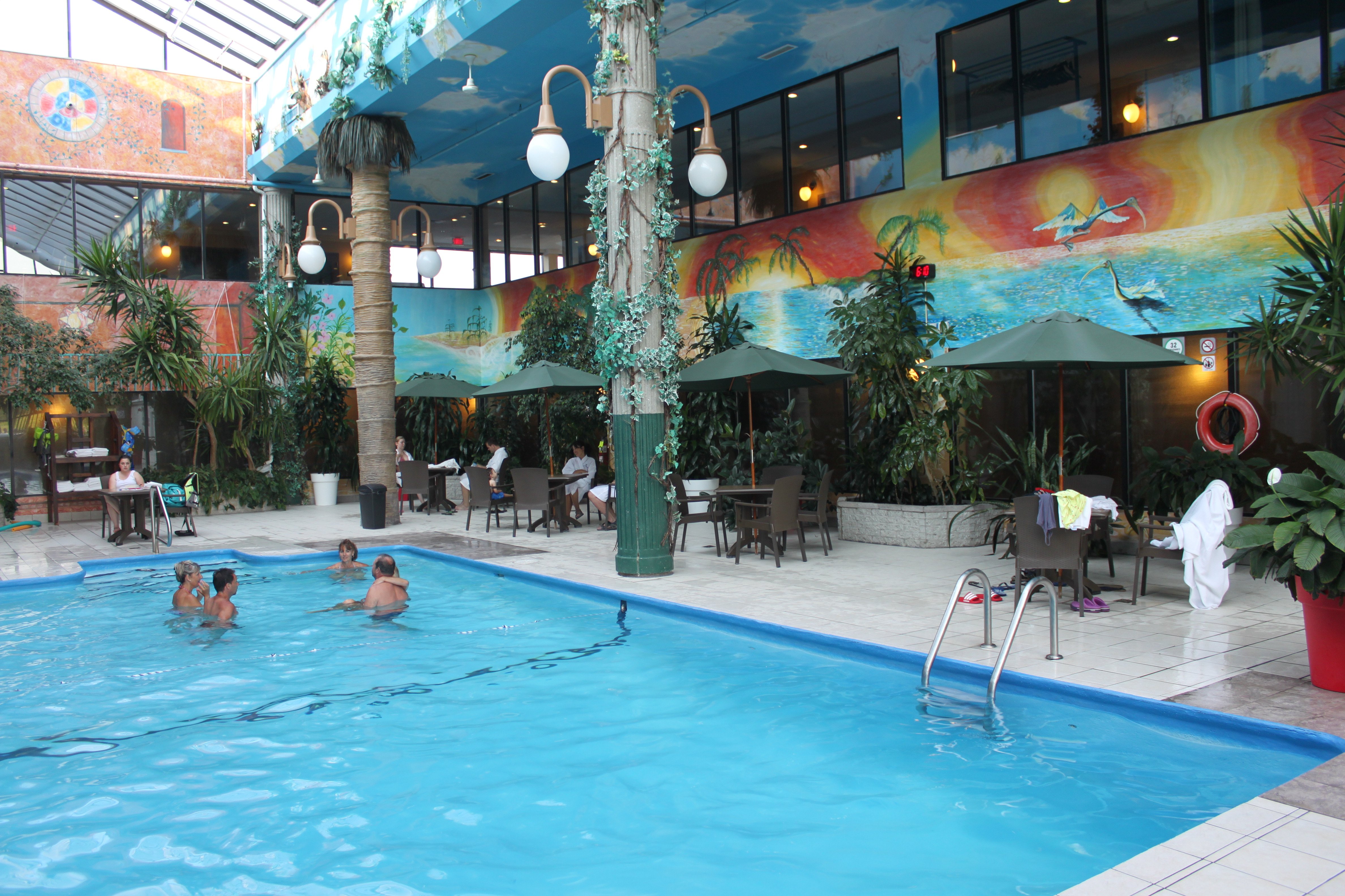Hotel La Sagueneenne-官方
