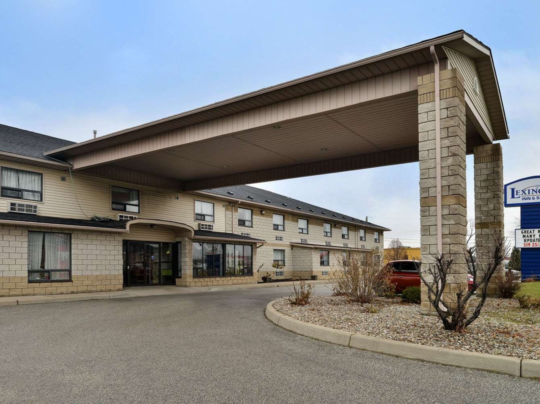 Lexington Inn & Suites Windsor主图