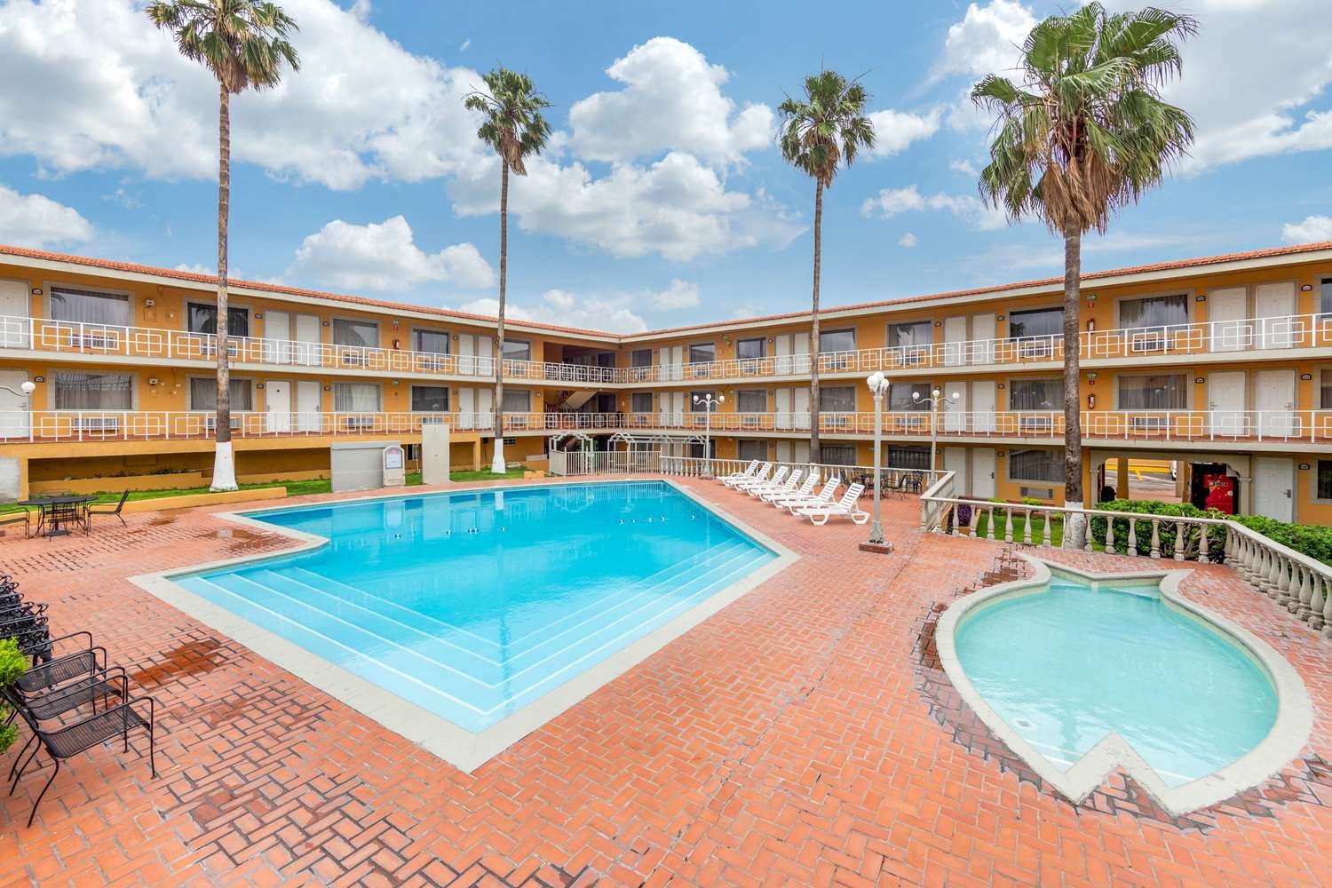 Quality Inn Piedras Negras-官方