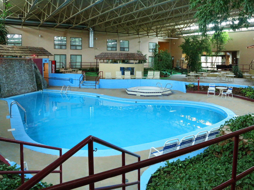 TownHouse Hotel Grand Forks