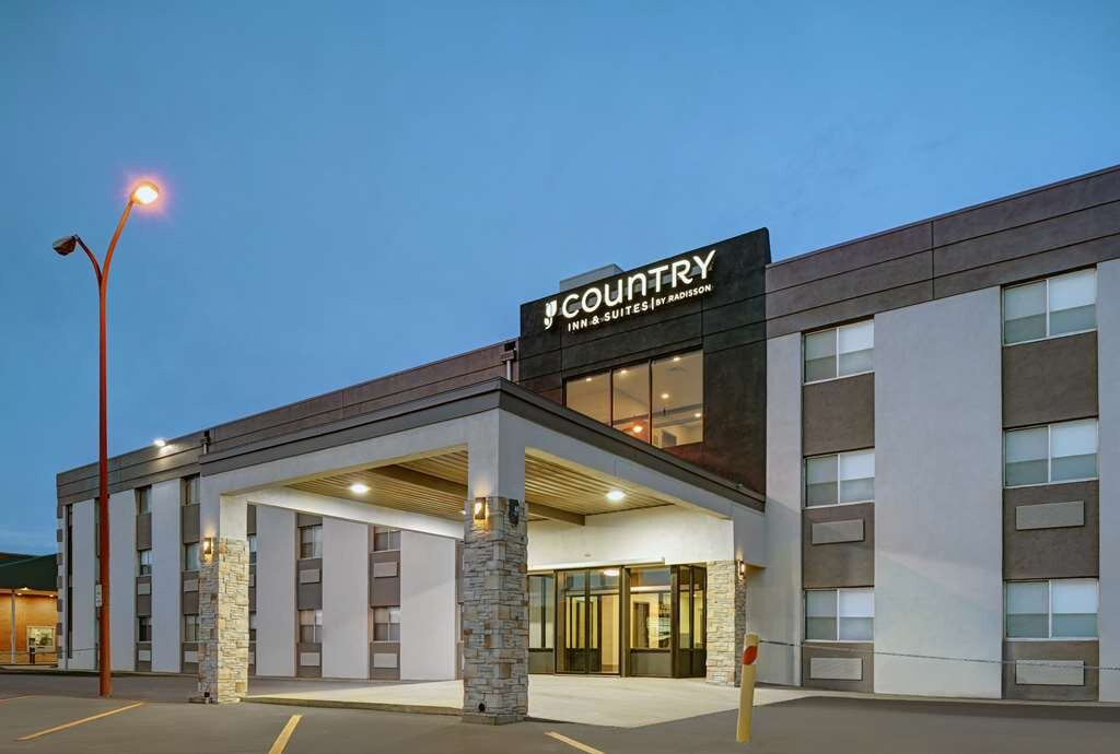 Country Inn & Suites by Radisson Pierre SD
