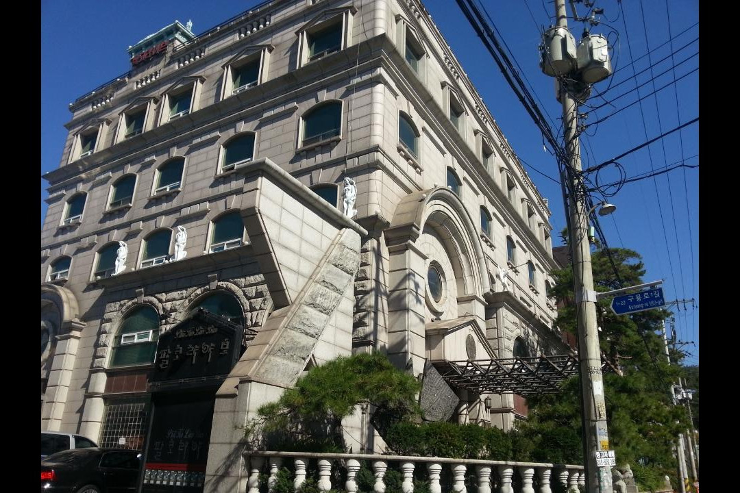 安山市酒店住宿-里欧酒店