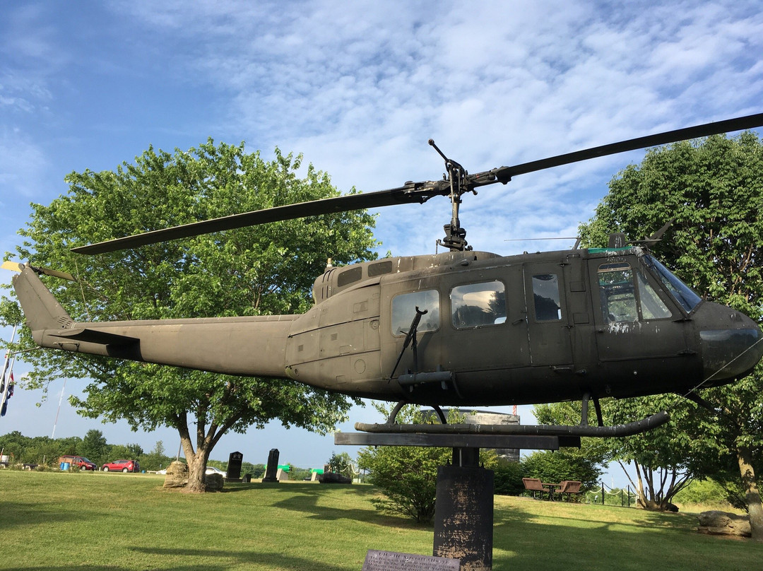 Republic旅游景点-American Legion Post 639 - Vietnam War Memorial