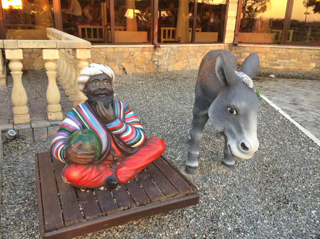Sculpture Donkey-阿斯特拉罕必去景点
