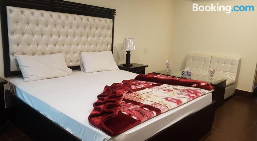 Hotel Civic - Gujranwala