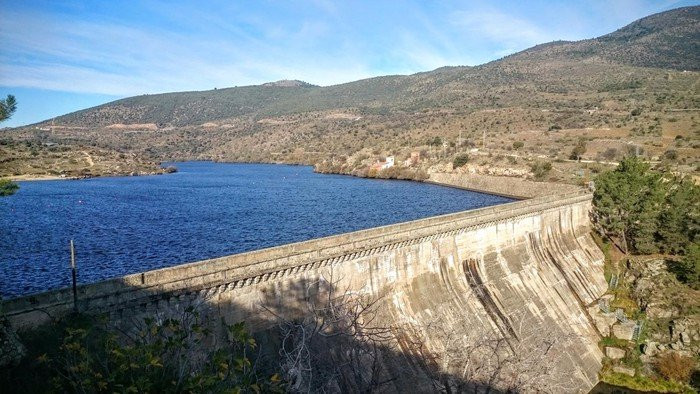 Embalse Charco Del Cura景点图片