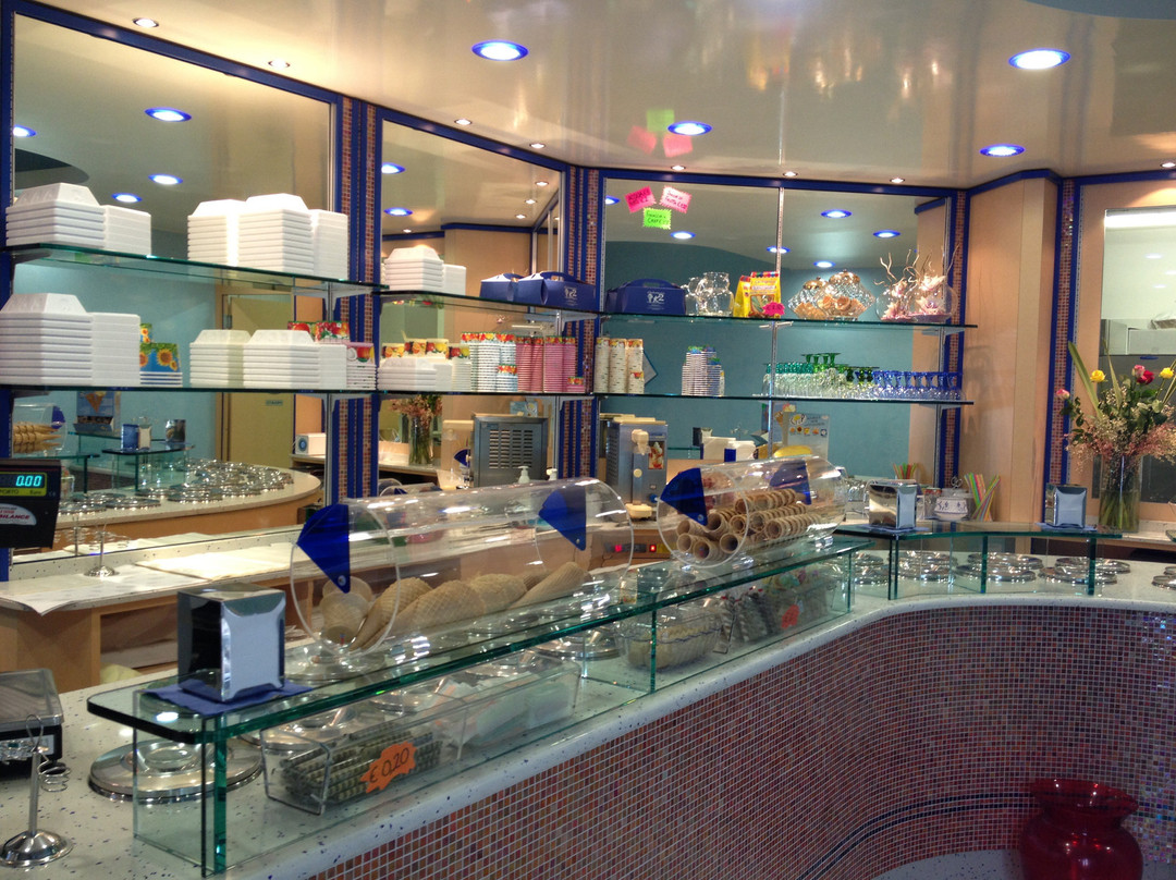 Moglia餐馆和美食-Gelateria K2