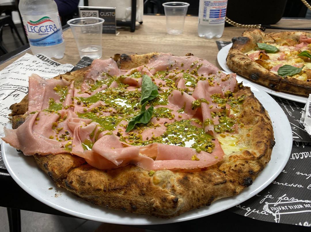 Gusto Regina Madre