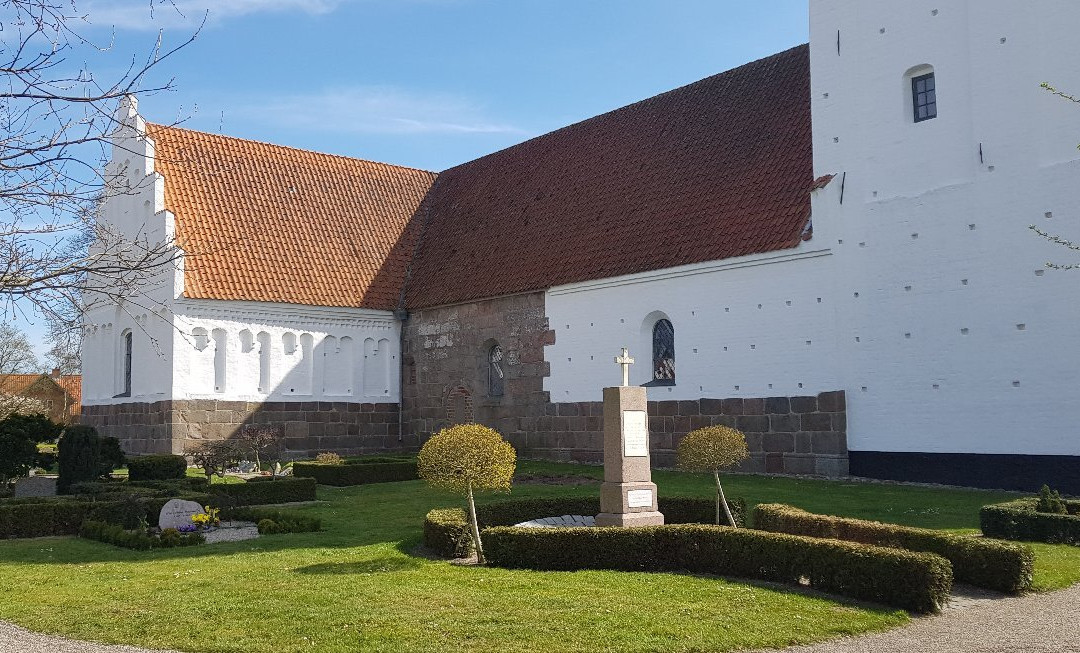 Skovby Kirke景点图片