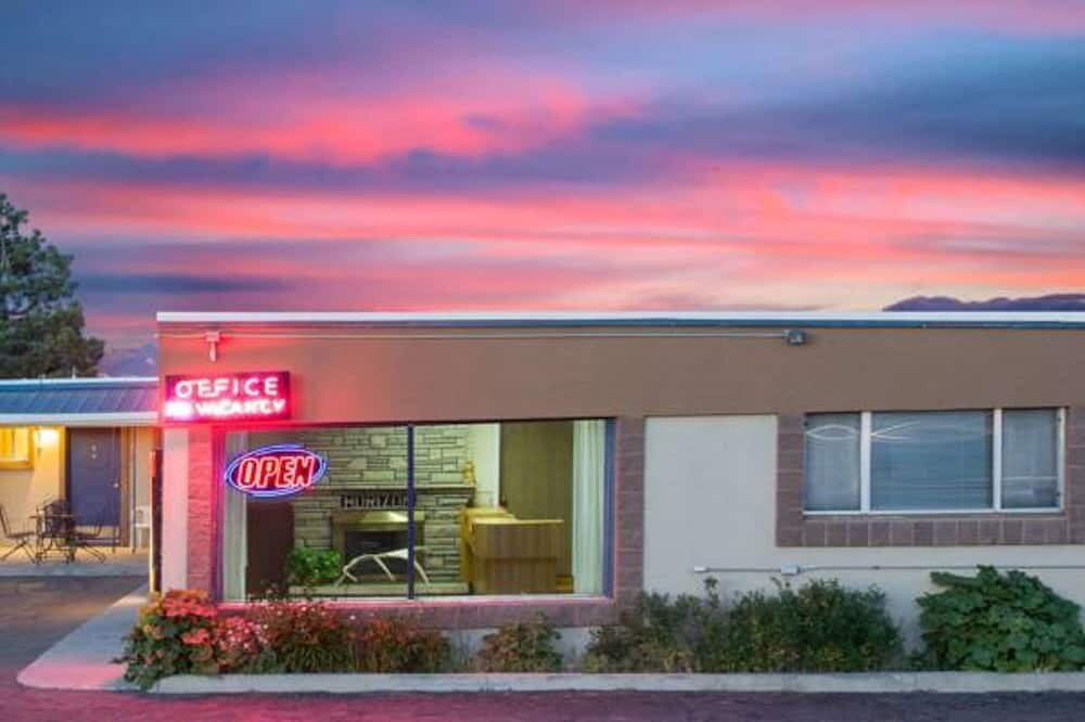 潘圭奇酒店住宿-Dragonfly Motor Lodge