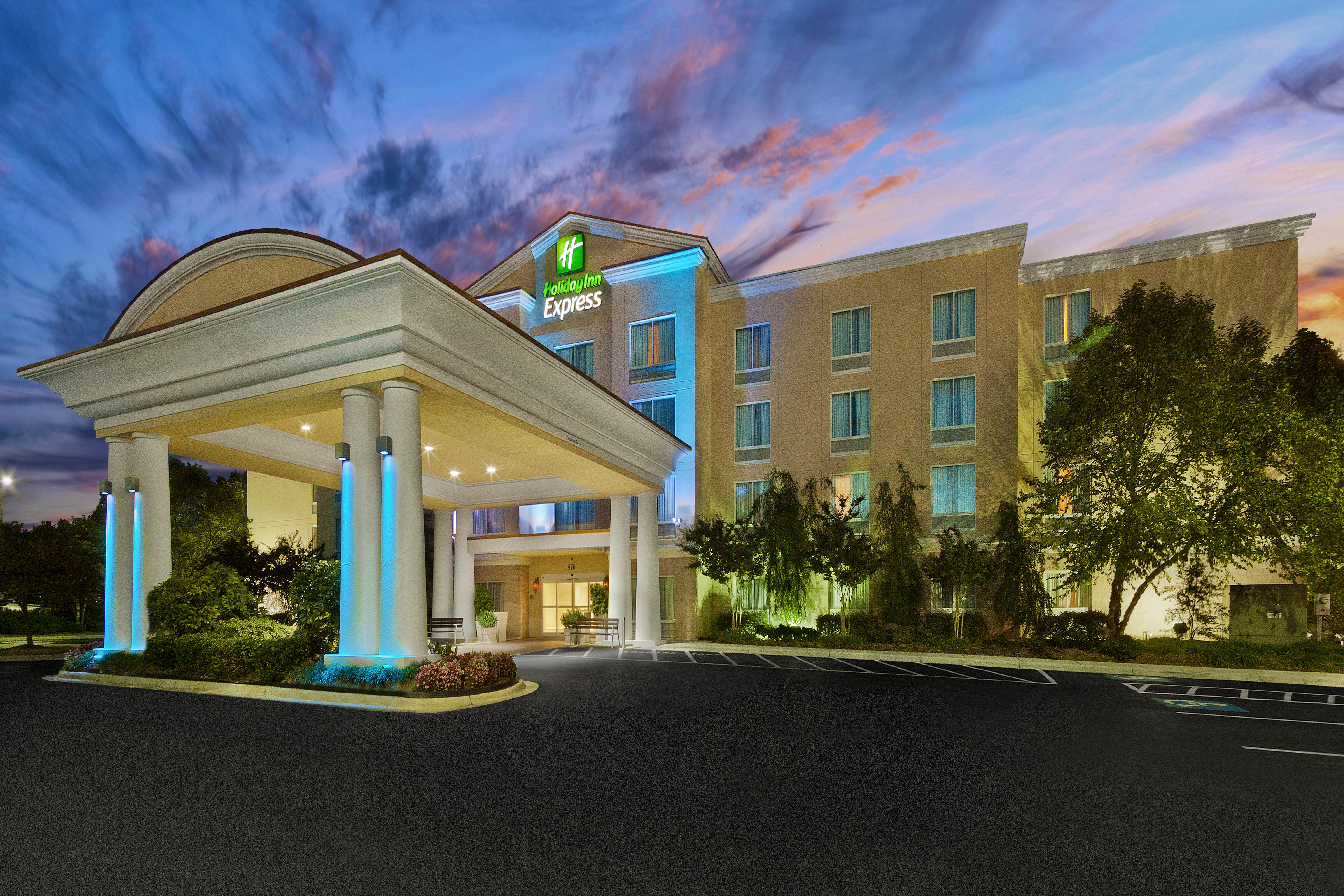 Holiday Inn Express & Suites Concord By IHG-官方