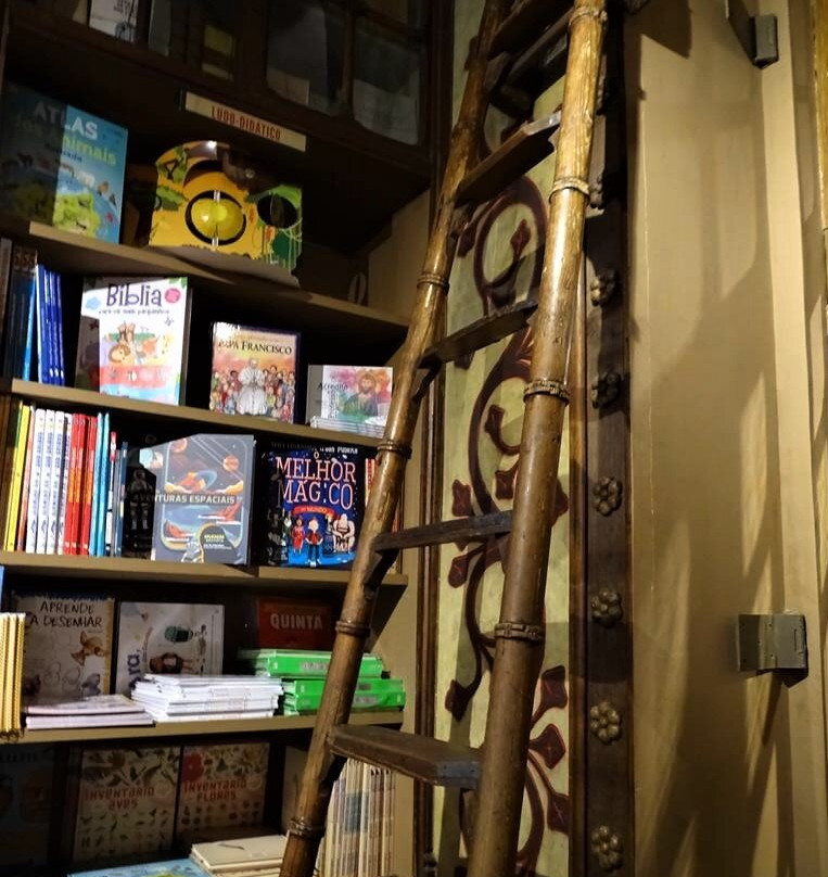 莱罗书店景点图片