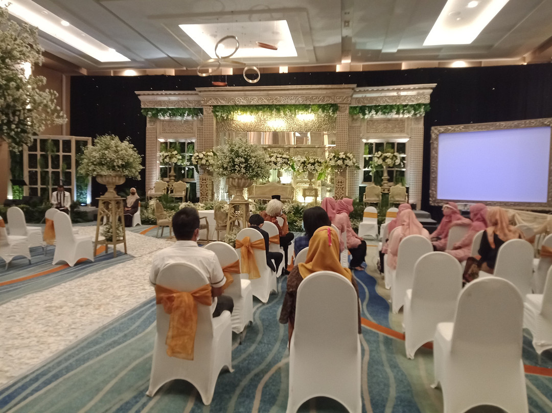 HARRIS Hotel & Conventions Bekasi主图