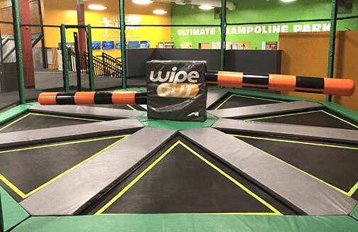 Sky Zone Trampoline Park-美特尔海滩必去景点