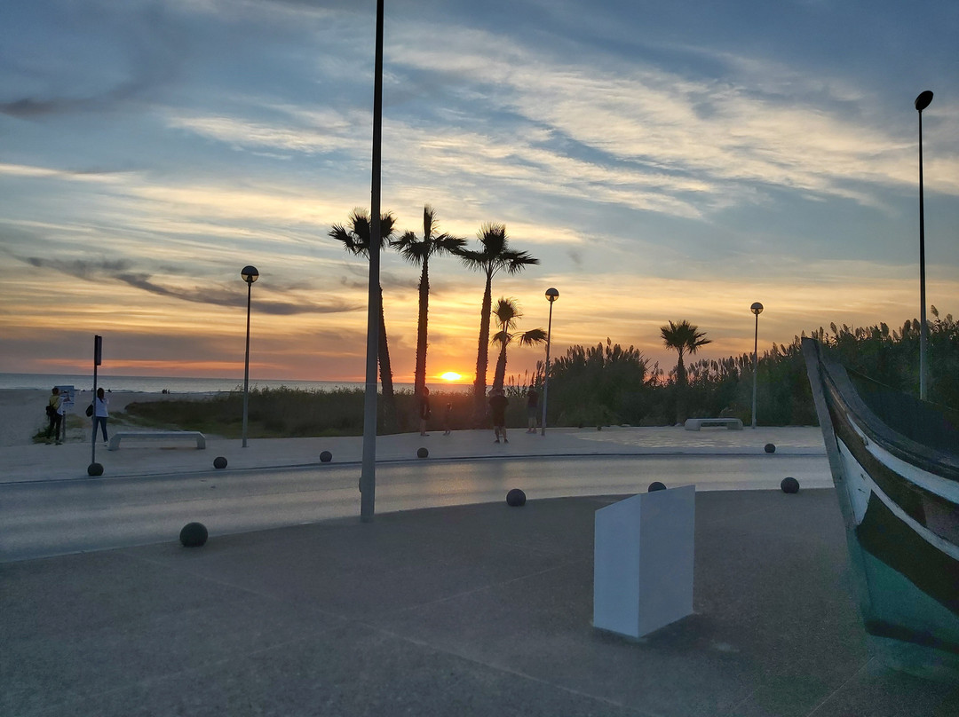 Playa de Los Bateles景点图片