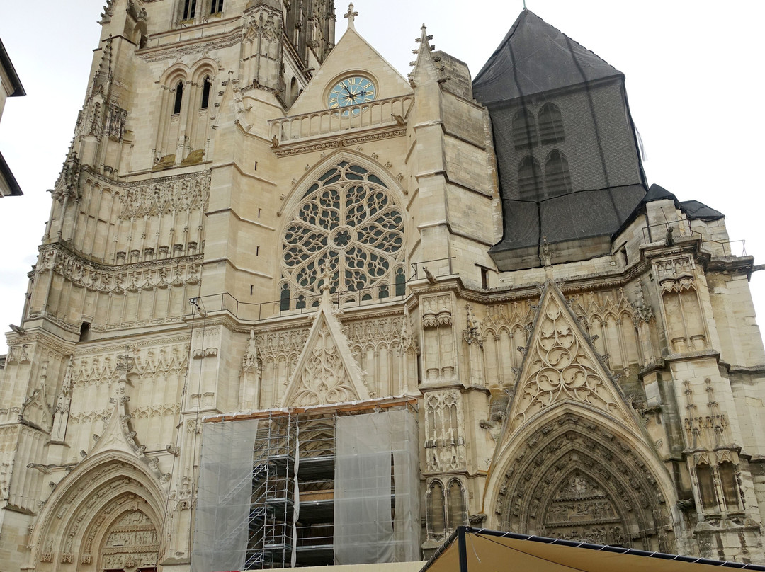 Cathédrale Saint-Etienne-莫城必去景点