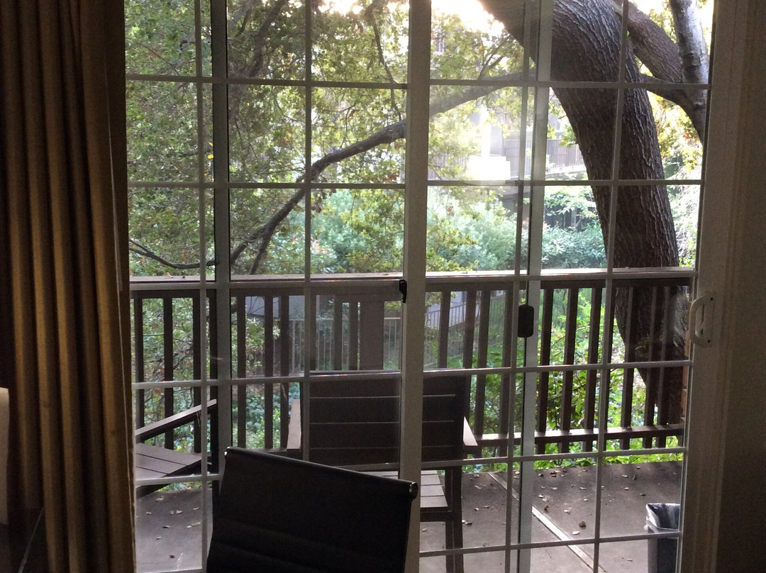 威斯勒溪畔酒店主图