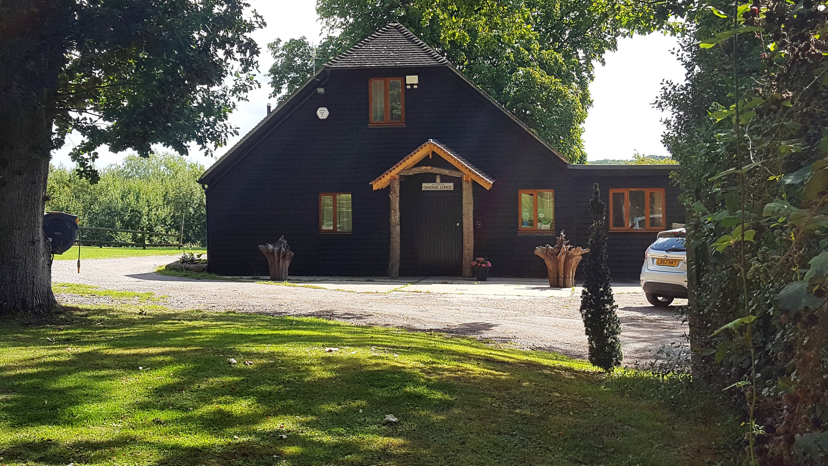 Oakside Lodge-官方