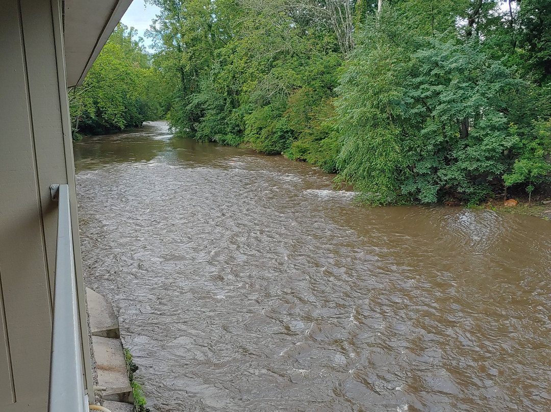 River's Edge Motel主图