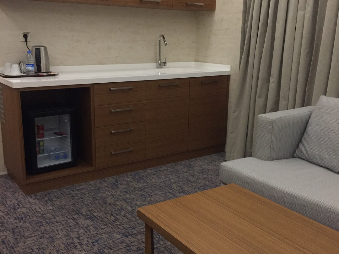 Garden Zara Hotel主图