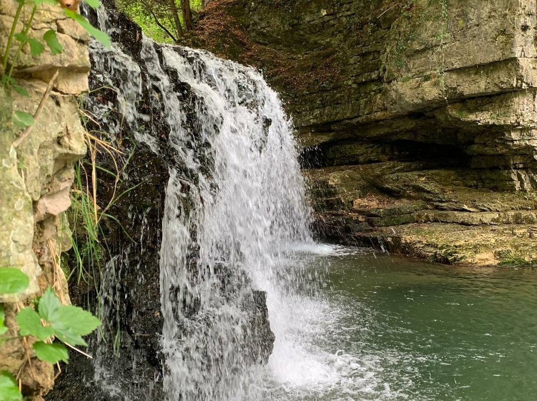 Cascata Di Ferrera Di Varese景点图片