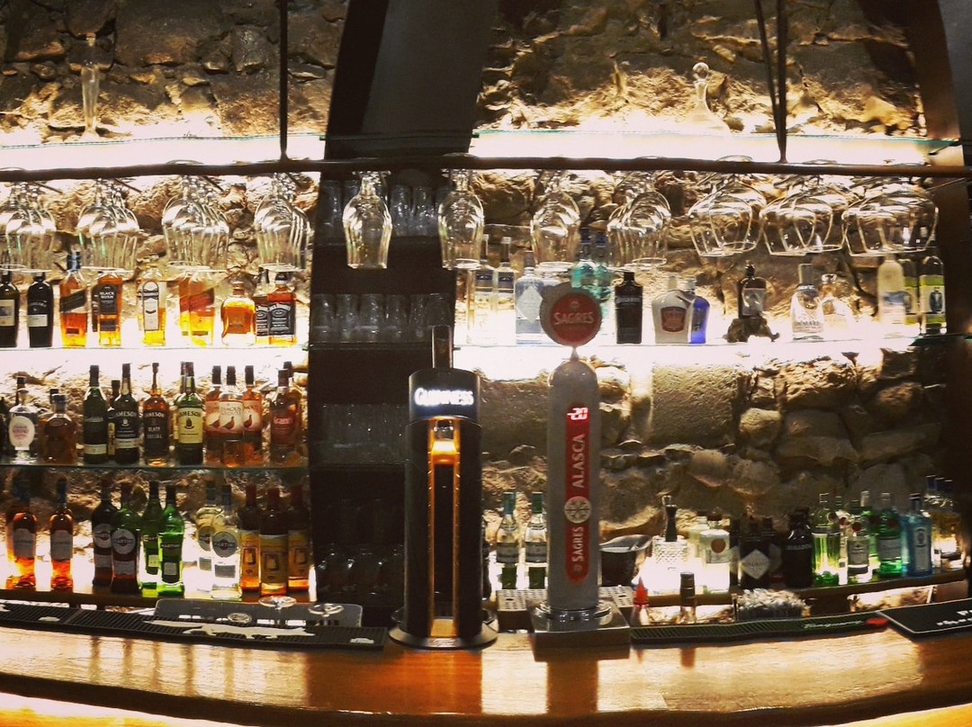 Xentra Restaurant and Bar