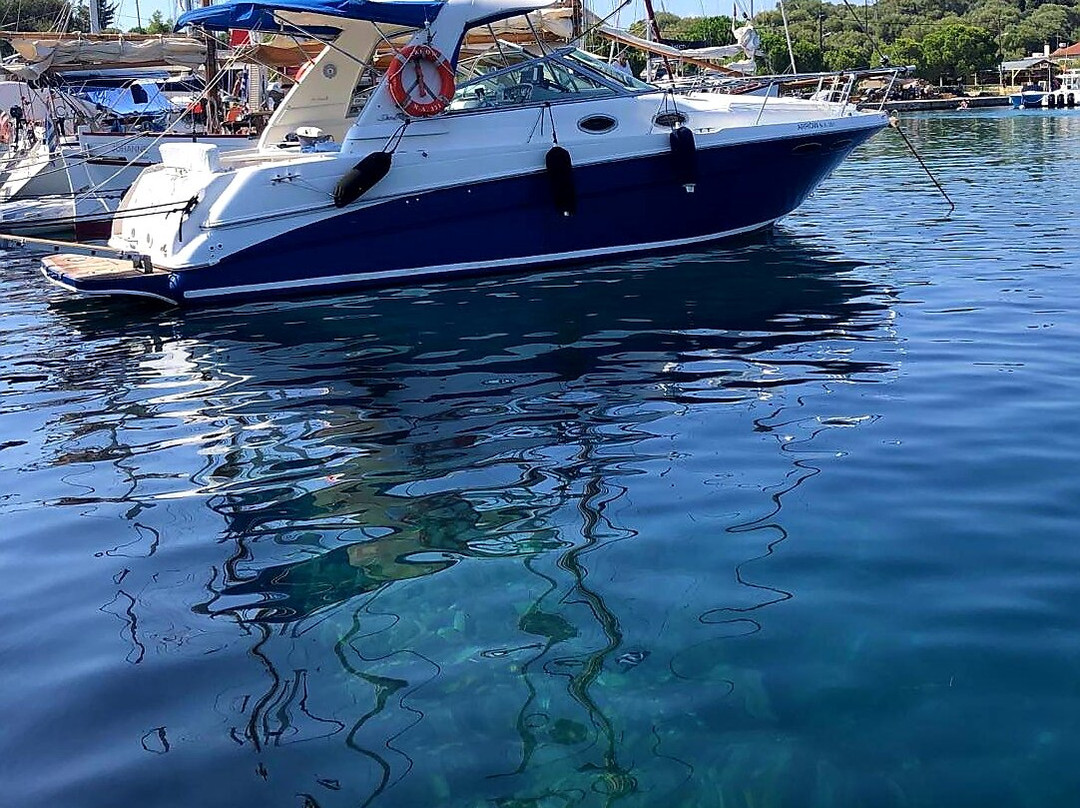Escape Boat Cruises