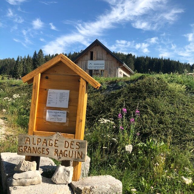 Alpage des Granges Raguin-Rochejean必去景点