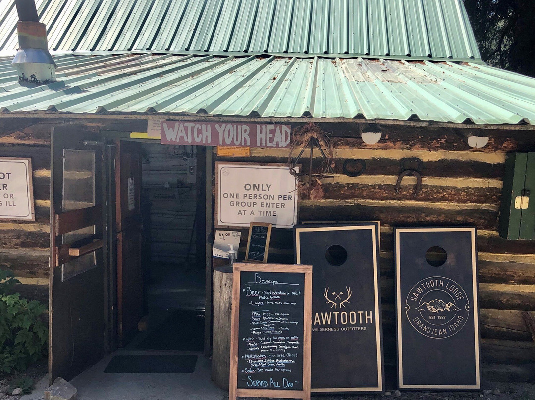 Sawtooth Lodge主图