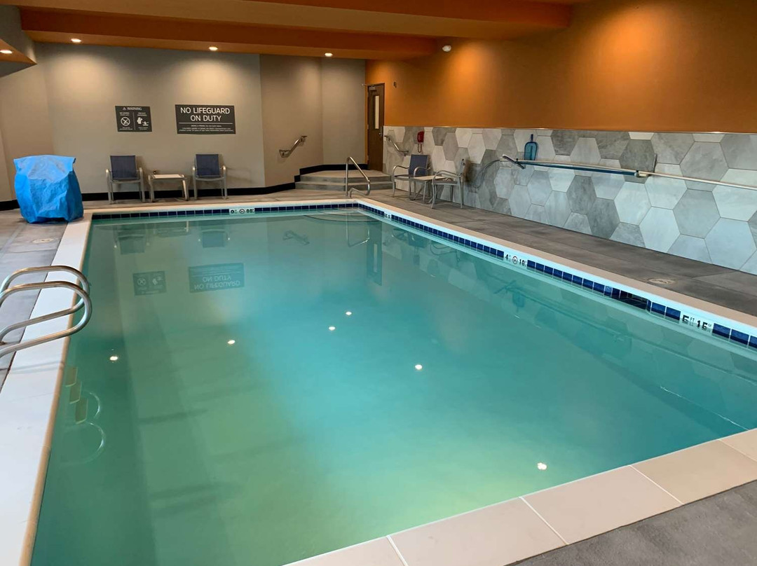 La Quinta Inn & Suites by Wyndham Springfield主图