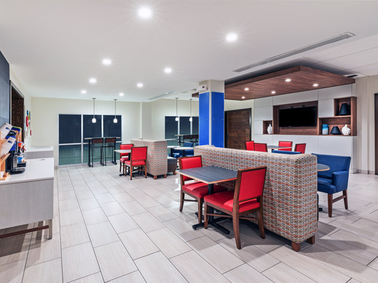 Holiday Inn Express & Suites Ozona By IHG主图