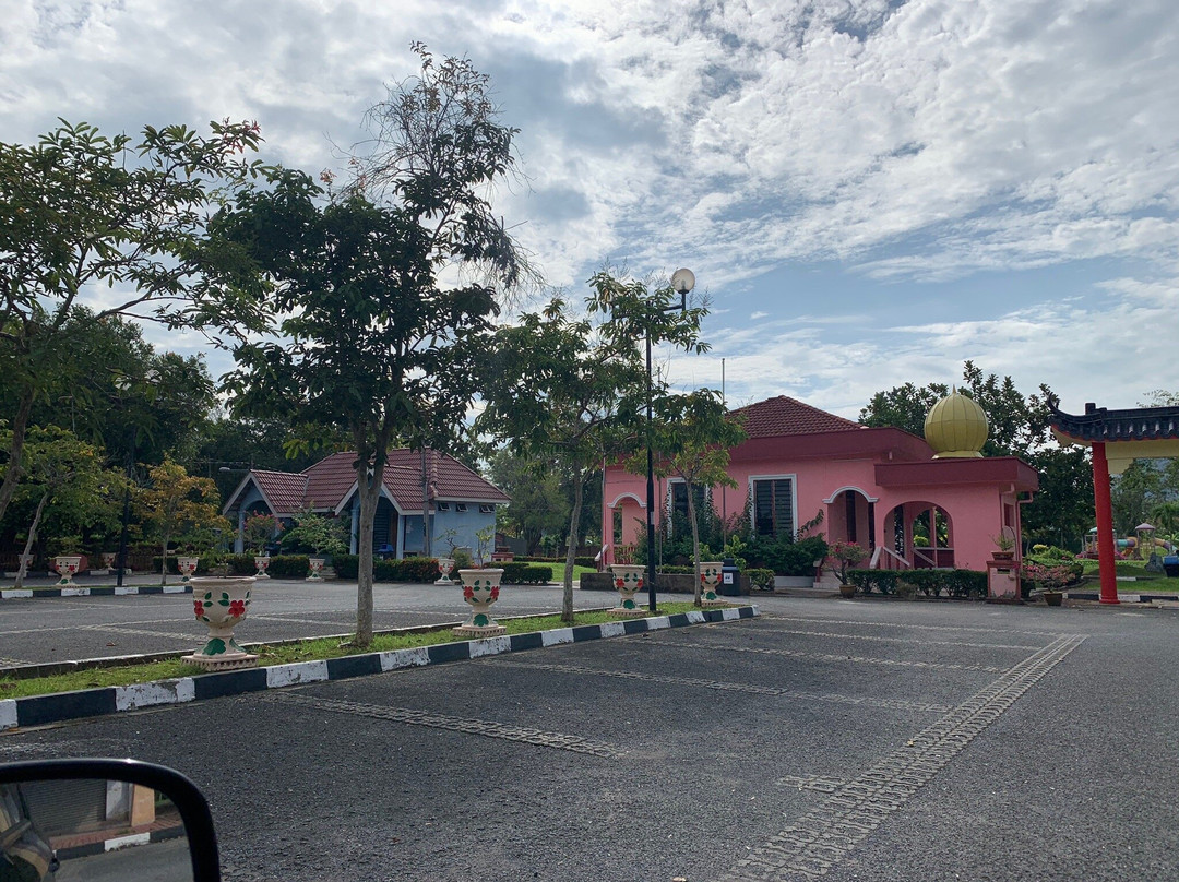 Tasik Melati Recreational Park (Melati Lake)景点图片