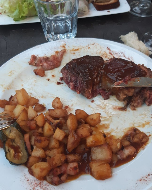 Logis Hôtel Linça主图