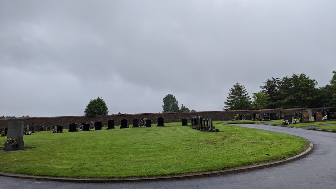 Kilwinning Cemetery景点图片