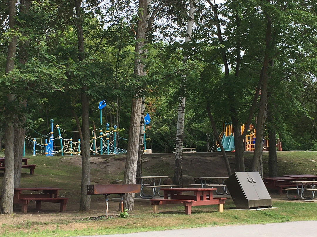 Parc du Lac-Beauchamp-加蒂诺必去景点